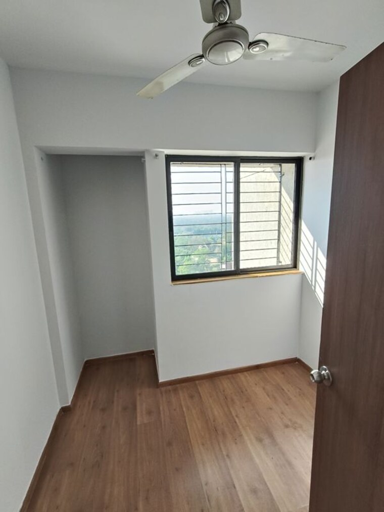 Room, lodha-lakeshore-greens 2.5 Bedroom 830 Sq.Ft. Apartment In Dombivli East Thane 9771218