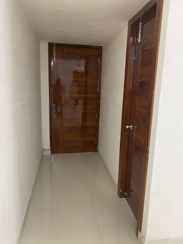 Room in 3.5 BHK Apartment at Shrachi Greenwood Nest, Rajarhat New Town – for Sale