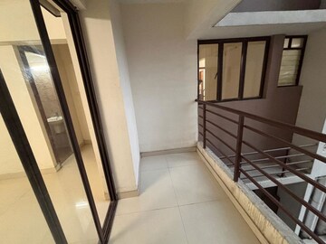Balcony in 3.5 BHK Apartment at Shrachi Greenwood Nest, Rajarhat New Town – for Sale