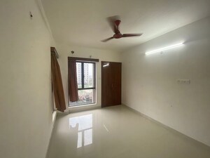 Room in 3.5 BHK Apartment at Shrachi Greenwood Nest, Rajarhat New Town – for Sale