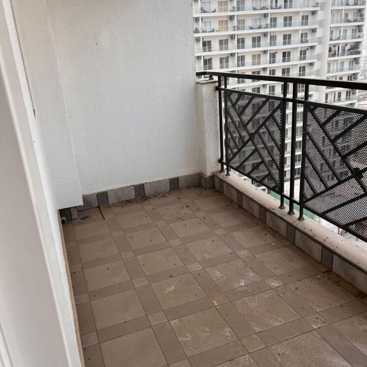 Balcony, central-park-flower-valley-aqua-front-towers 3 Bedroom 1789 Sq.Ft. Apartment In Sohna Sector 33 Gurgaon 9771398