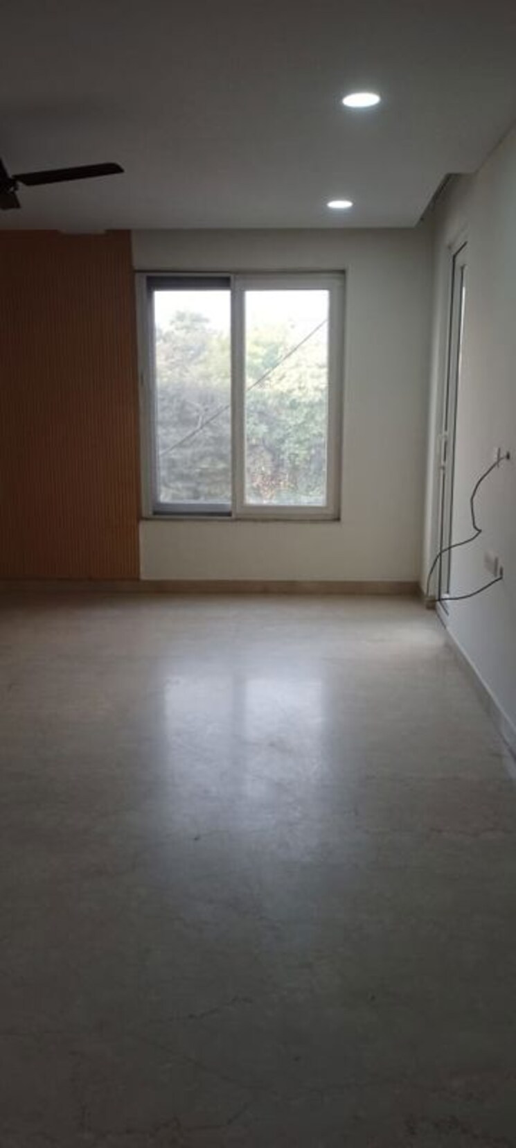 Room, dlf-green-avenue 4 Bedroom 2800 Sq.Ft. Builder Floor In Dlf Phase iv Gurgaon 9771405