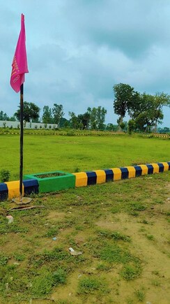 Plot For Sale in Sultanpur Road