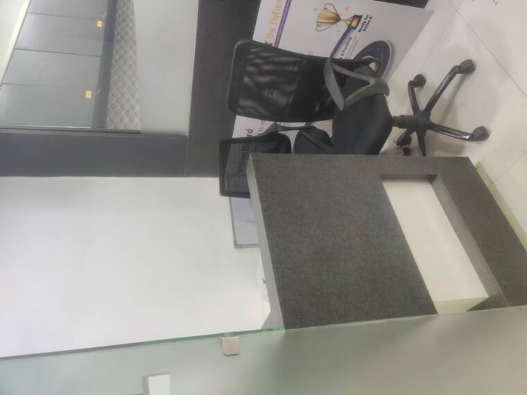 Team Area, k-rahega-palm-springs Commercial Office Space 1100 Sq.Ft. In Malad West Mumbai 9771414