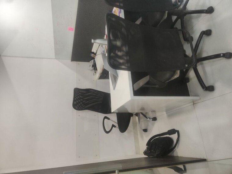 Team Area, k-rahega-palm-springs Commercial Office Space 1100 Sq.Ft. In Malad West Mumbai 9771414