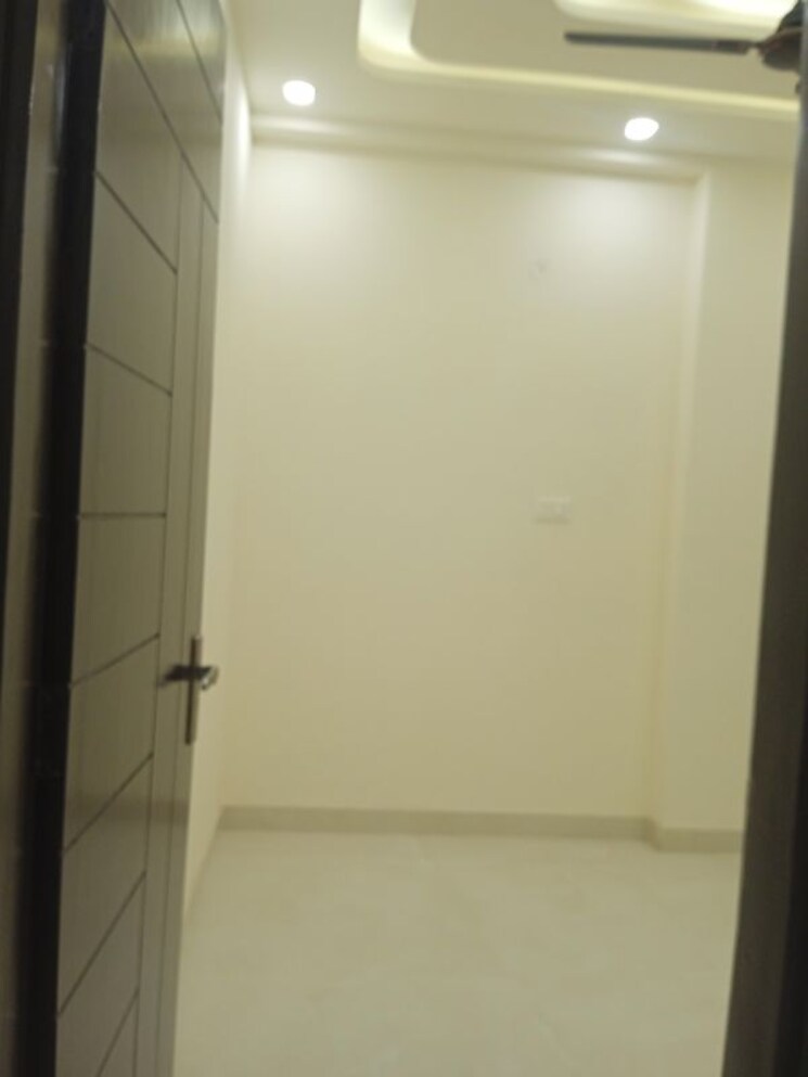Bathroom, mahavir enclave 1 4 Bedroom 1700 Sq.Ft. Apartment In Mahavir Enclave 1 Delhi 9771435