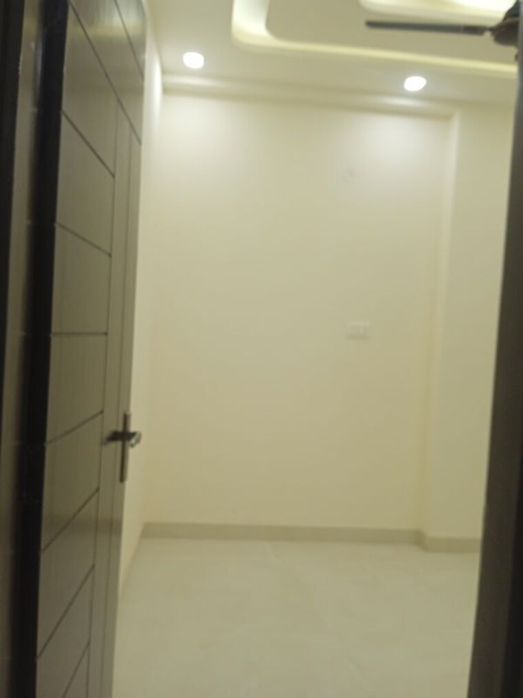 Bathroom, mahavir enclave 1 4 Bedroom 1700 Sq.Ft. Apartment In Mahavir Enclave 1 Delhi 9771435