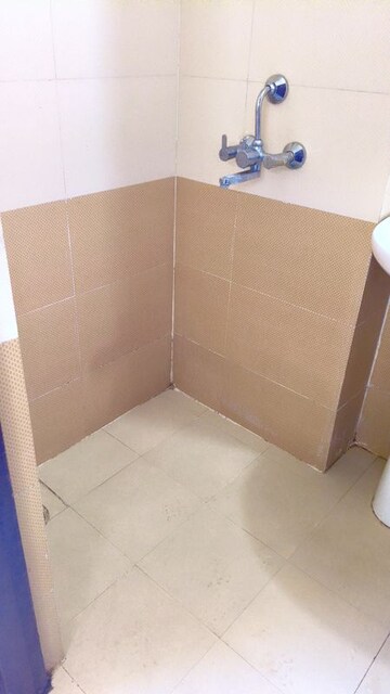 2 BHK Apartment For Sale in Windsor Paradise 2, Raj Nagar Extension