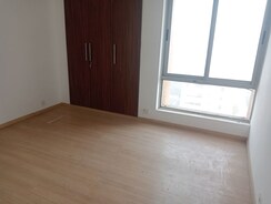 3.5 BHK + Servant Room Apartment For Rent in Emaar The Palm Drive-Palm Studios