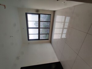 Room in 5 BHK Apartment at Chandak 34 Park Estate, Goregaon West – for Sale