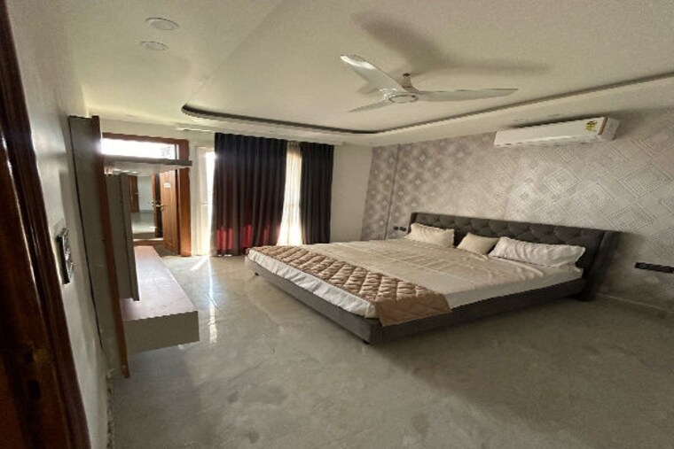 Bedroom, raj nagar extension 5 Bedroom 3621 Sq.Ft. Villa In Raj Nagar Extension Ghaziabad 9771477