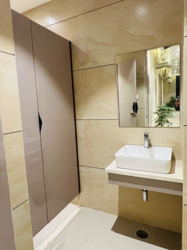 Bathroom, gomti nagar 6+ Bedroom 2500 Sq.Ft. Independent House In Gomti Nagar Lucknow 9771522