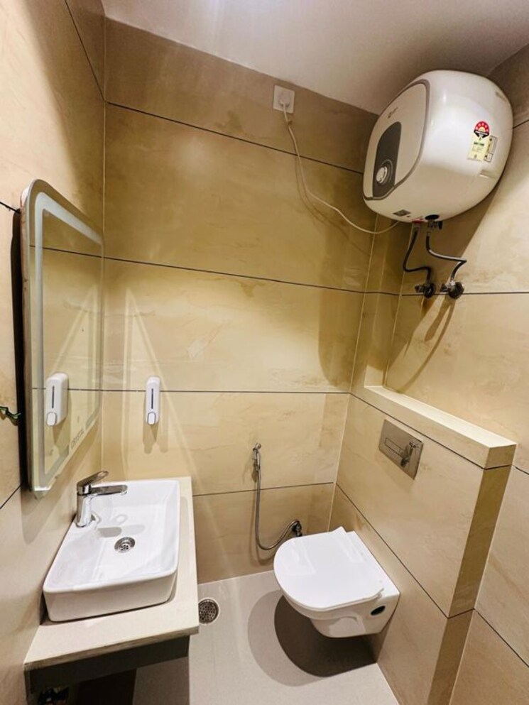 Bathroom, gomti nagar 6+ Bedroom 2500 Sq.Ft. Independent House In Gomti Nagar Lucknow 9771522