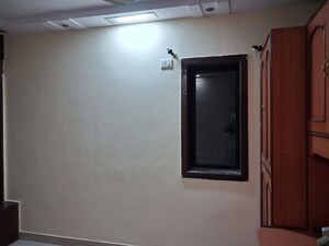 Room in 3 BHK Apartment at Khirki Extension – for Rent