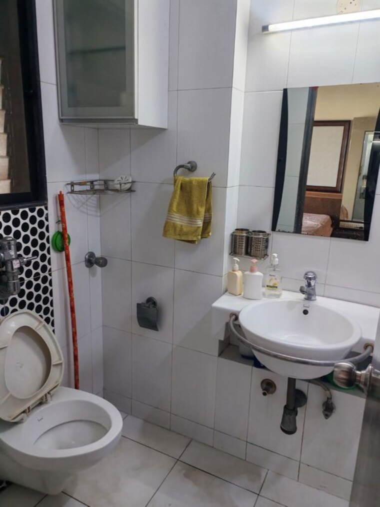 Bathroom, dsk-madhuban 3 Bedroom 1025 Sq.Ft. Apartment In Sakinaka Mumbai 9771577