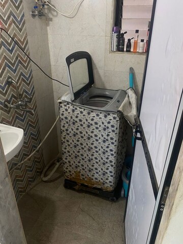 Team Area in 1 BHK Apartment at Dadar West – for Rent