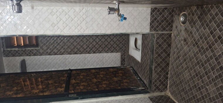 Bathroom, kopar khairane 1 RK 400 Sq.Ft. Independent House In Kopar Khairane Navi Mumbai 9771680