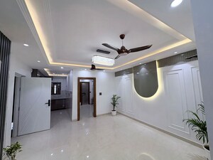 Team Area in 3 BHK Builder Floor at Sector 89 – for Sale