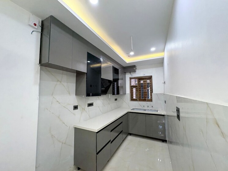 Kitchen, sector 89 3 Bedroom 250 Sq.Yd. Builder Floor In Sector 89 Faridabad 9771654