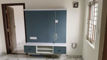 Furnished Amenities in 2 BHK Apartment at Indiranagar – for Rent
