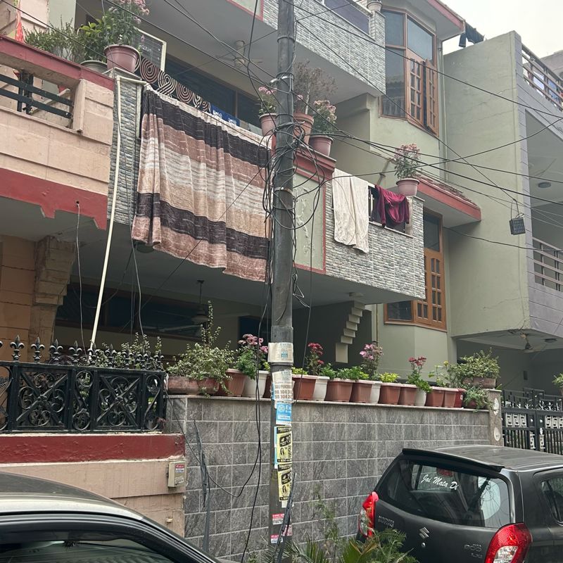 4 BHK + Servant Room,Extra Room Independent House For Sale in Sector 11