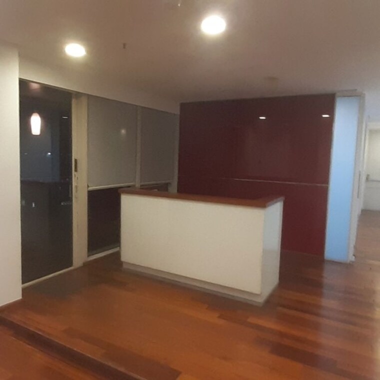 Room, andheri east Commercial Office Space 9302 Sq.Ft. In Andheri East Mumbai 9771857