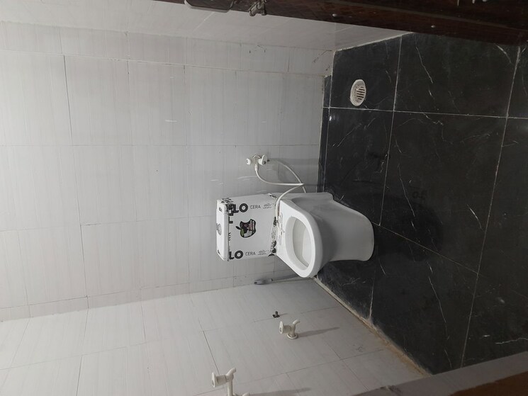 Bathroom, sector 63a Pg For Boys & Girls In Sector 63a 9771869