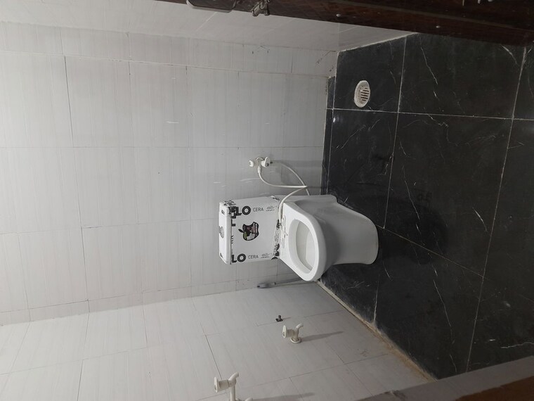 Bathroom, sector 63a Pg For Boys & Girls In Sector 63a 9771869