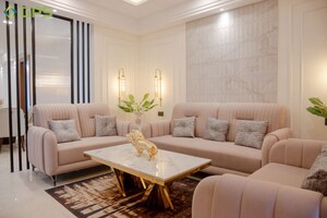Bedroom in 4 BHK Builder Floor at Unitech Nirvana Country Aspen Greens, Sector 50 – for Sale