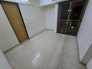 Room in 2 BHK Apartment at Andheri West – for Sale