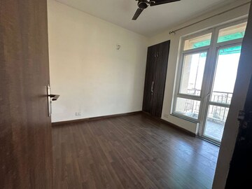 Room in 3 BHK Apartment at BPTP Park Elite Premium, Sector 84 – for Rent