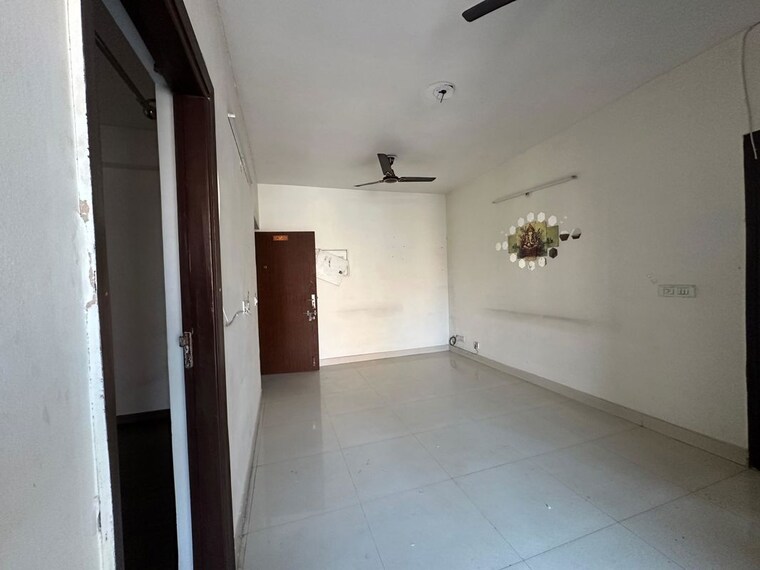 Room, bptp-park-elite-premium 3 Bedroom 1100 Sq.Ft. Apartment In Sector 84 Faridabad 9771939