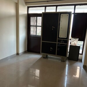 Room in 2 BHK Apartment at TDI City Kingsbury, Sector 61 – for Rent
