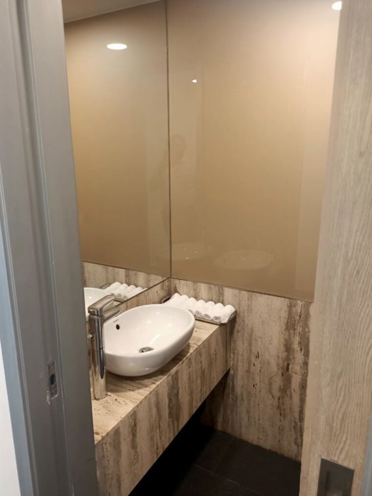 Bathroom, lodha-gardenia 3 Bedroom 1321 Sq.Ft. Apartment In Wadala Mumbai 9771940