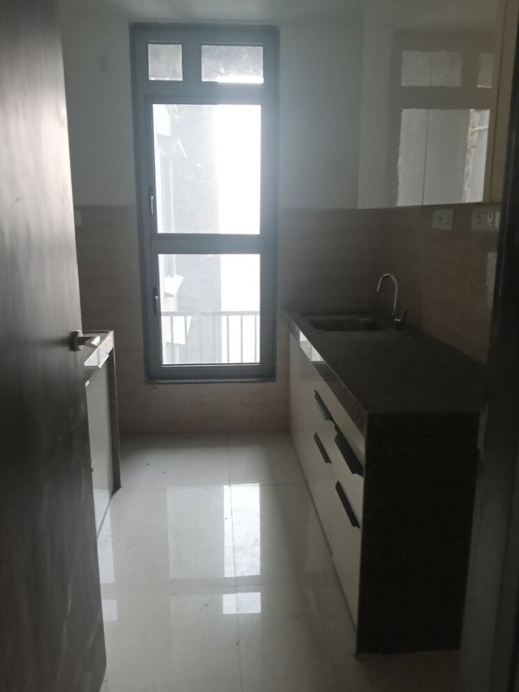 Bathroom, sunteck-city-avenue-4 2 Bedroom 775 Sq.Ft. Apartment In Goregaon West Mumbai 9772026