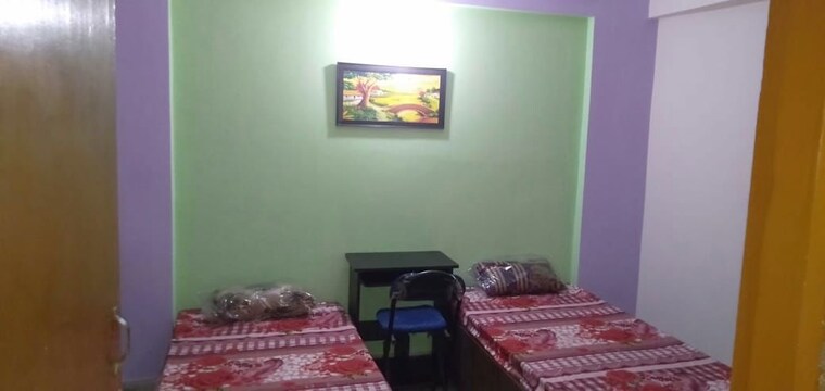 Bedroom, sector 62 Pg For Boys & Girls In Sector 62 9771999