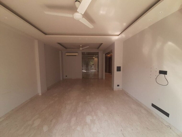 Room, hauz khas enclave 4 Bedroom 450 Sq.Ft. Builder Floor In Hauz Khas Enclave Delhi 9772035