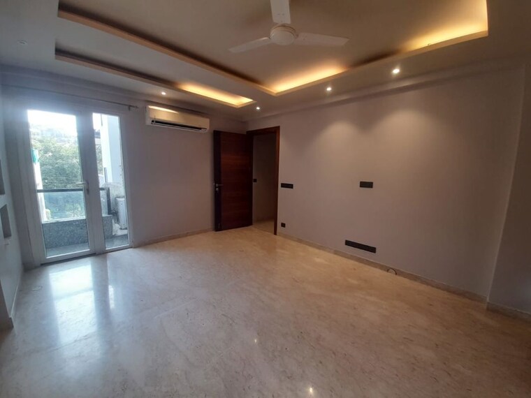 Room, hauz khas enclave 4 Bedroom 450 Sq.Ft. Builder Floor In Hauz Khas Enclave Delhi 9772035