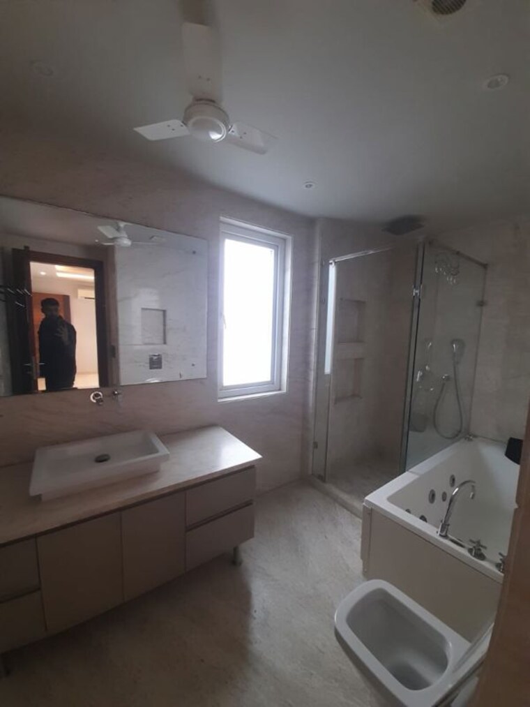 Kitchen, hauz khas enclave 4 Bedroom 450 Sq.Ft. Builder Floor In Hauz Khas Enclave Delhi 9772035