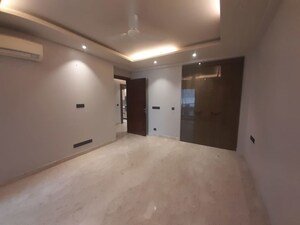 Room in 4 BHK Builder Floor at Hauz Khas Enclave – for Rent
