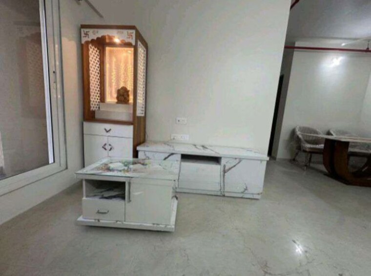 Room, dosti-west-county-phase-4-dosti-pine 2 Bedroom 695 Sq.Ft. Apartment In Balkum Pada Thane 9772114