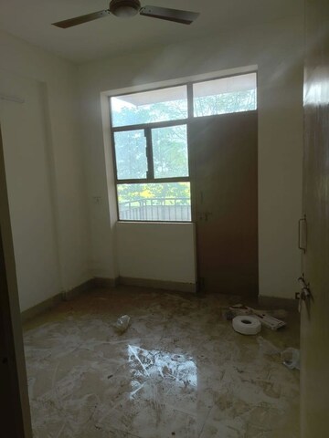 2 BHK Apartment For Rent in Phoolbagan