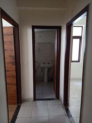 Building Lobby in 3 BHK Apartment at Amolik Heights, Sector 88 – for Sale