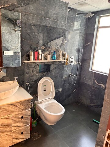 Bathroom in 3.5 BHK Apartment at Parsvnath Exotica, Sector 53 – for Rent