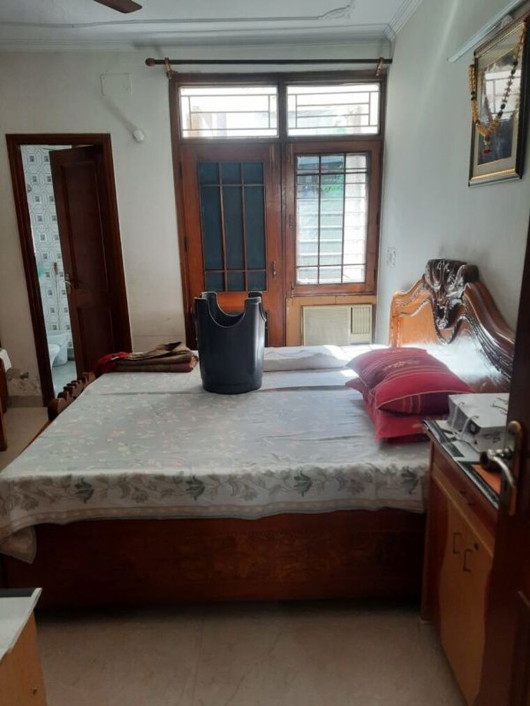 Bedroom, ip extension 3 Bedroom 1300 Sq.Ft. Apartment In Ip Extension Delhi 9772185