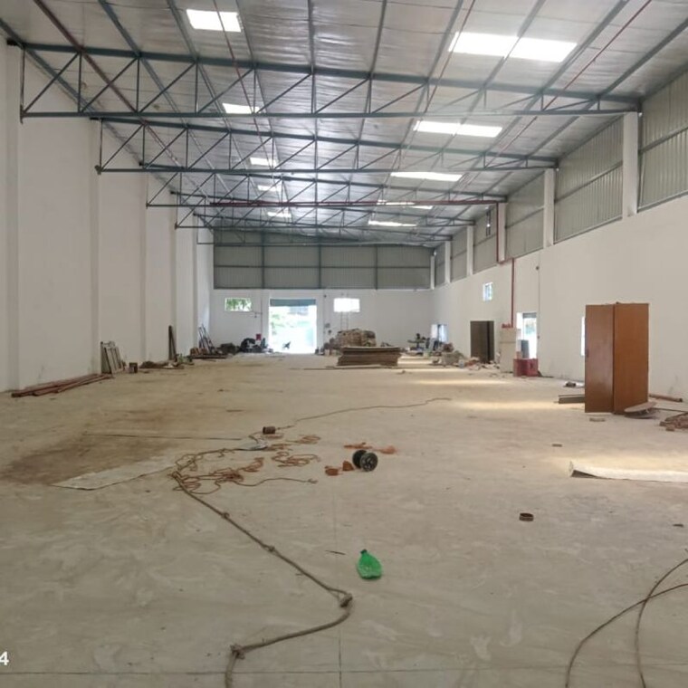  Parking, udyog vihar phase 1 Commercial Warehouse 4500 Sq.Ft. In Udyog Vihar Phase 1 Gurgaon 9771755