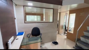  Office Space For Rent in Crystal Paradise, Andheri West