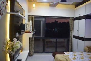Furnished Amenities in 1 BHK Apartment at Kanakia Rainforest, Andheri East – for Rent