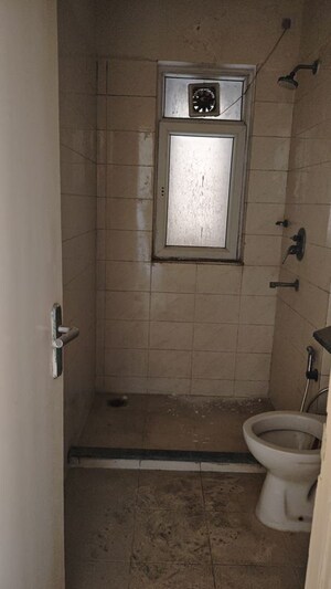 Bathroom in 3 BHK Apartment at BPTP Princess Park, Sector 86 – for Sale