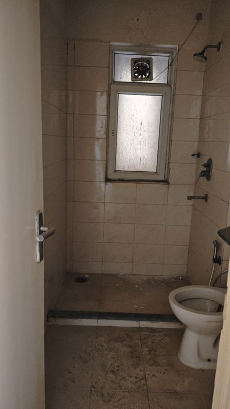Bathroom, bptp-princess-park 3 Bedroom 2063 Sq.Ft. Apartment In Sector 86 Faridabad 9772324